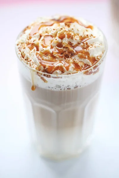 Café Frappe Caramel Sur Table — Photo