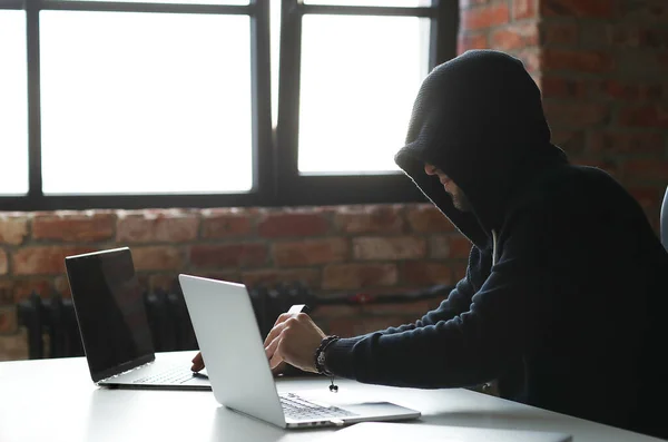 Hacker Vor Seinem Computer — Stockfoto