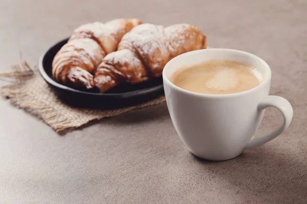 Breakfast Delicious Croissants Table — Stock Photo, Image