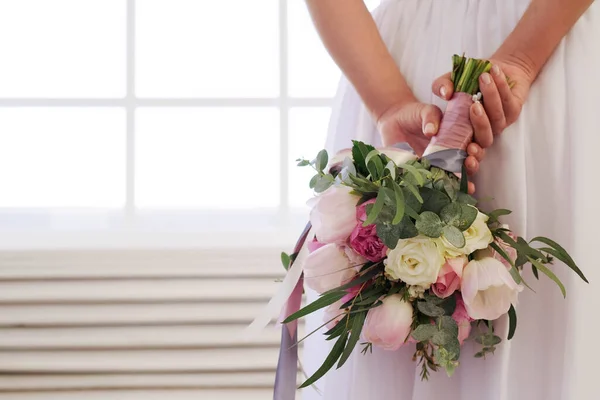 Noiva Com Grande Buquê Casamento — Fotografia de Stock