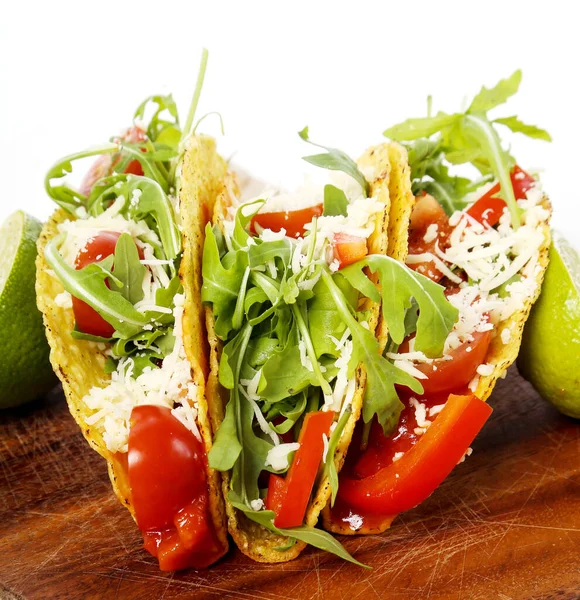 Yiyecekler. Masadaki tako nefis.