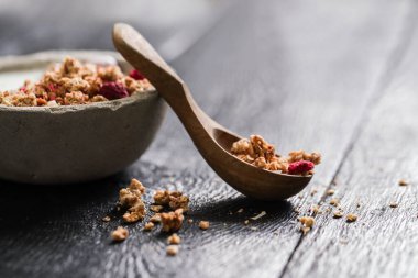 Granola. Masada nefis bir kahvaltı.