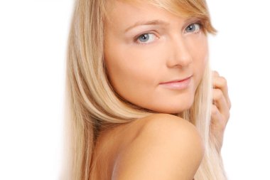 Genç ve güzel bir kız beyaz üzerine