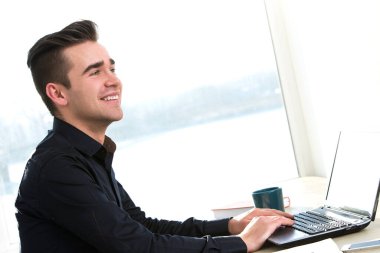 Görevde başarılı bir iş adamı