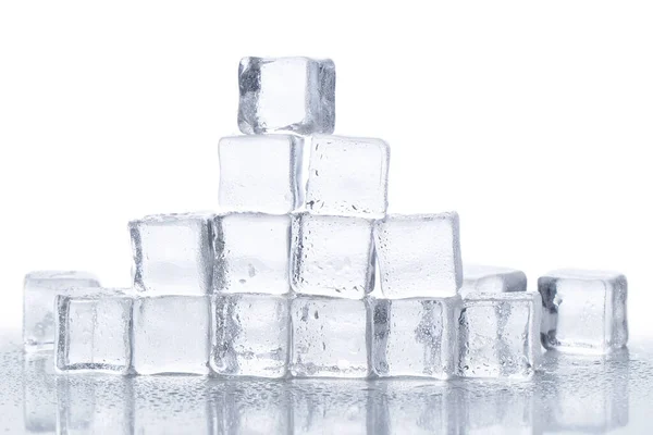 Cold Frozen Ice Cubes Table — Stock Photo, Image