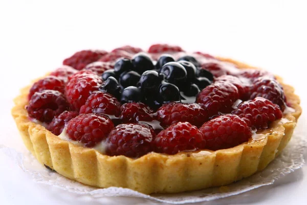 ブルーベリーベリーのフレッシュフルーツケーキ — ストック写真