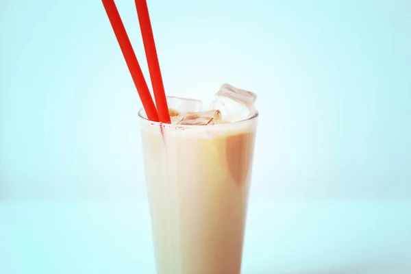 Trinken Kaffee Latte Glas Mit Eiswürfeln — Stockfoto