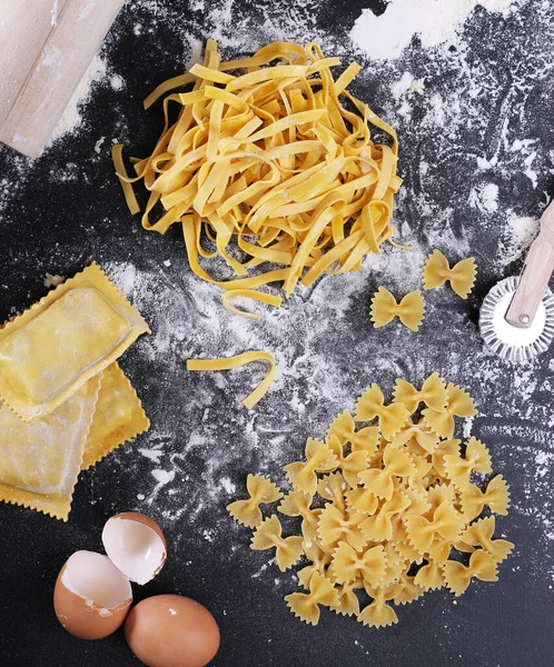 Comida Delicioso Macarrão Artesanal Mesa — Fotografia de Stock