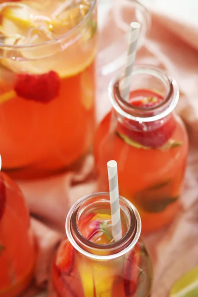 Limonada Bebida Refrescante Mesa — Fotografia de Stock