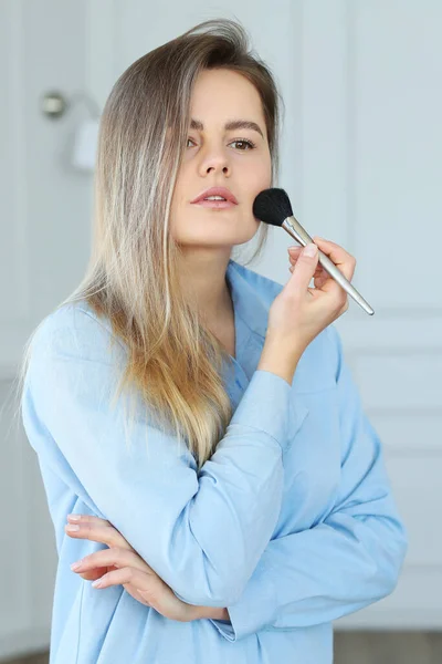 Beleza Feminina Mulher Encantadora Casa — Fotografia de Stock