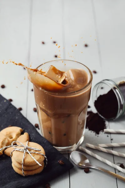 Bebida Café Latte Hielo Sobre Mesa — Foto de Stock