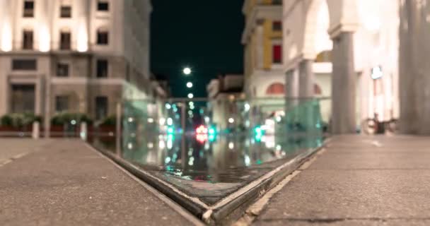 Movimento Urbano Uma Praça Noturna Victory Square Brescia Itália — Vídeo de Stock