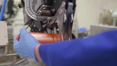 sosis haşlama ve tütsülenmiş sosis et fabrikası'nda üretim