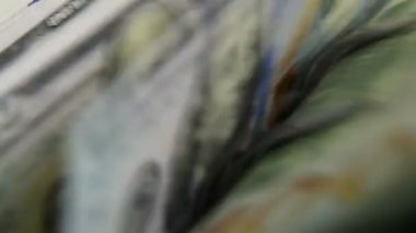 sahte bize dolar arasında para sayma makinesi.