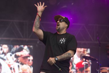 Monterey, CA / USA - 5 / 24 / 15: Cypress Hill 'den B-Real Kaliforniya Kökler Festivali' nde sahne aldı. 