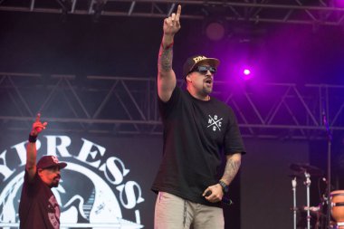 Monterey, CA / USA - 5 / 24 / 15: B-Real and Sen Dog of Cypress Hill Kaliforniya Kökler Festivali 'nde konser verdi. 