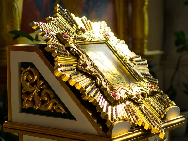 Ícone Santa Mãe Deus Igreja Ortodoxa Russa Luz Ilumina Lindamente — Fotografia de Stock