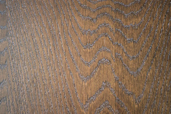 Dark wooden brown background. Striped tree with fibers. texture wallpaper. — Stock Photo, Image