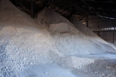 Alçı taşı özütü. Alçı taşı deposu