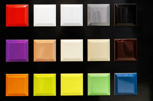 Muster Von Keramikfliesen Verschiedenen Farben Auf Schwarzem Hintergrund — Stockfoto