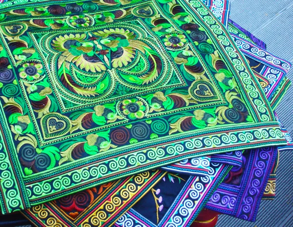 Colorful carpets with national Indian ornament in the street shop. — Stock Photo, Image