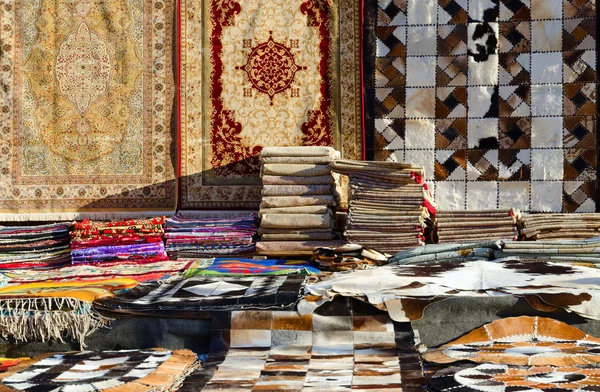 Sharm Sheikh Egypten Maj 2018 Försäljning Mängd Orientaliska Mattor Gatan — Stockfoto
