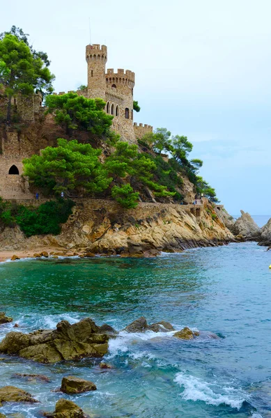 Schöne Aussicht Auf Die Burg Auf Der Klippe Strandnähe Lloret — Stockfoto