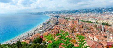 Güzel panoramik yukarıdan deniz ve Promenade des Anglais, Nice, Cote d'Azur, Fransa