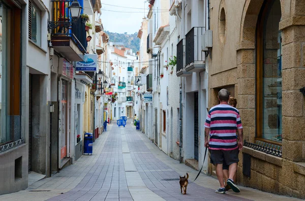 Tossa Mar España Septiembre 2018 Personas Desconocidas Encuentran Una Calle — Foto de Stock