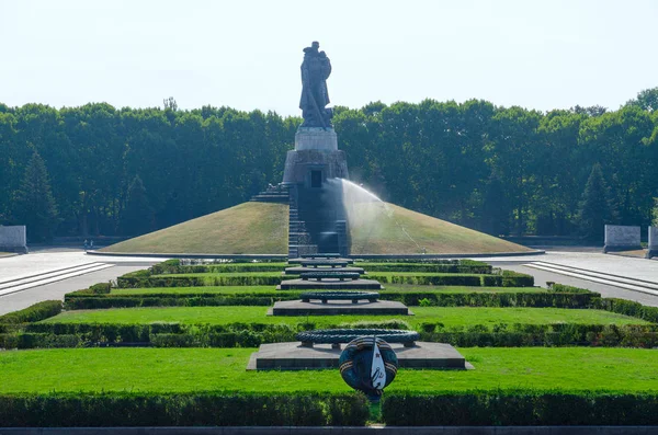 Berlín Alemania Septiembre 2018 Monumento Guerra Soviética Monumento Libertador Guerrero — Foto de Stock