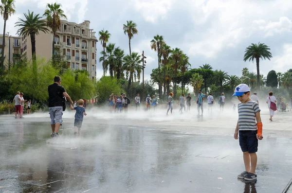 Nice France September 2018 Unidentified People Splashes Fountain Gardens Albert — Stock Photo, Image