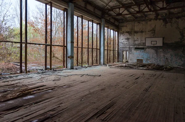 Sporthal Van Zwembad Azure Dood Verlaten Spookstad Van Pripyat Tsjernobyl — Stockfoto