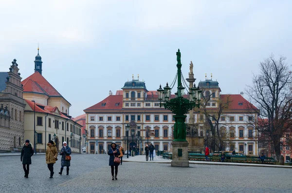 Prague Czech Republic January 2019 Unidentified Tourists Walking Hradchanskaya Square — Stock Photo, Image