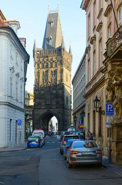 Torre del polvo gótico (Powder Gate), Praga, República Checa — Foto de Stock