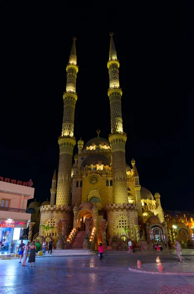 古い市場、美しい夕景、シャルム ・ エル ・ シェイク、エジプトのアル Sahaba モスク — ストック写真