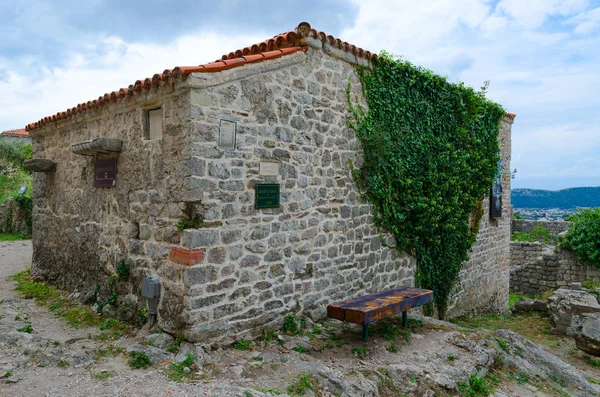 Surviving stone building (Barutana) in Old Bar, Montenegro — Stock Photo, Image