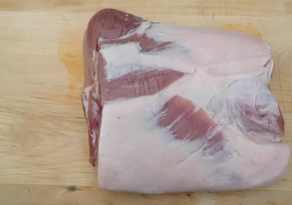 보드에 돼지고기가 맛있는 — 스톡 사진