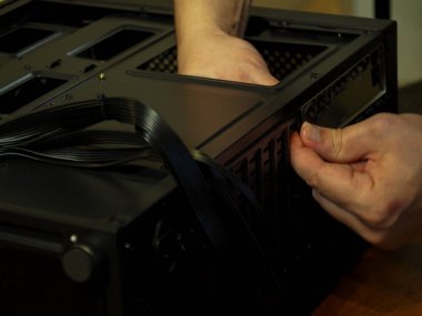 Bilgisayar tamiri. Kişisel bilgisayar davası. atölye.