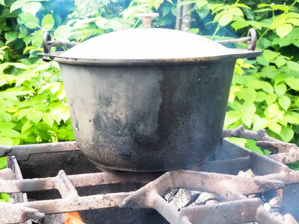Topf Flammen Kochen Auf Dem Feuer Hexenkessel — Stockfoto
