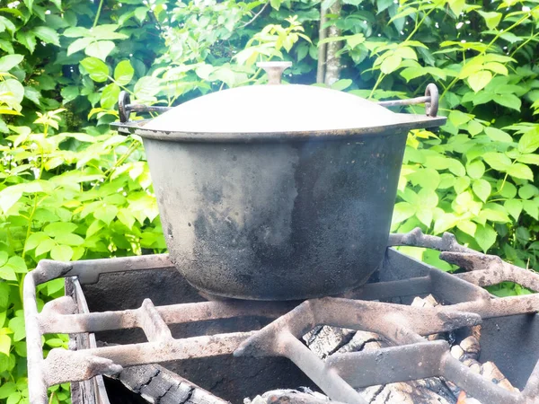 Panela Arder Cozinhando Fogo Caldeirão — Fotografia de Stock