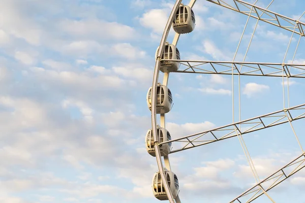 Großes Riesenrad Auf Blauem Himmelshintergrund Nahaufnahme Die Stadt Petersburg Amusepark — Stockfoto