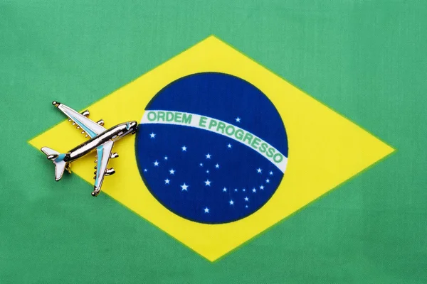 Flaga Brazylii Płaszczyzny Koncepcja Podróży Zabawka Samolot Flaga Brazylii — Zdjęcie stockowe