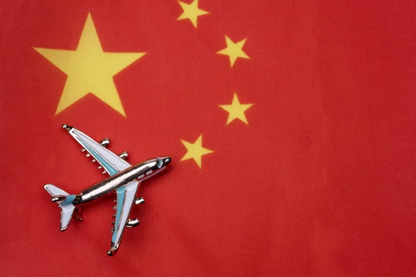 Die Flagge Chinas Und Das Flugzeug Das Konzept Des Reisens — Stockfoto