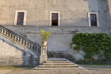 Villa d'este Tivoli merdivenlere. İtalya şehrin cazibe.