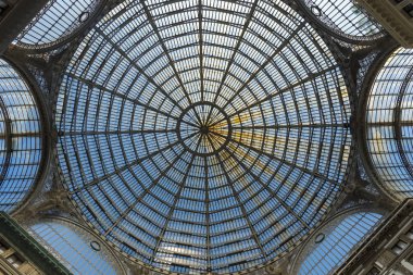 Umberto ı güneşli bir Napoli, İtalya için Galeri. Şehir cazibe.