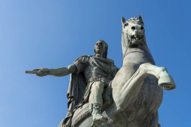 Anıtlar, Kilisesi, San Francesco di Paola mavi gökyüzü. Ferdinand ilk anıt.