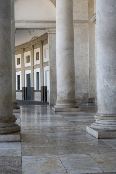 San Francesco di Paola kilise sütunlar. Cazibe Napoli İtalya.