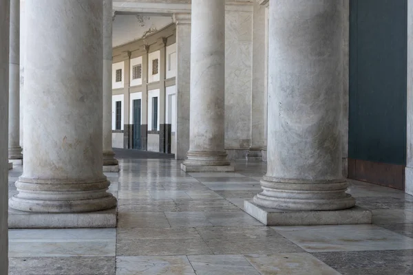 San Francesco di Paola kilise sütunlar. Cazibe Napoli İtalya.