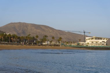 Tenerife sahilinde yapım aşamasında olan restoran.