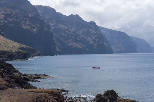 Océan et montagnes de Tenerife, belle vue . — Photo